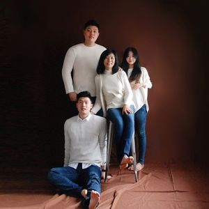 Meet your Posher, Hyuck min